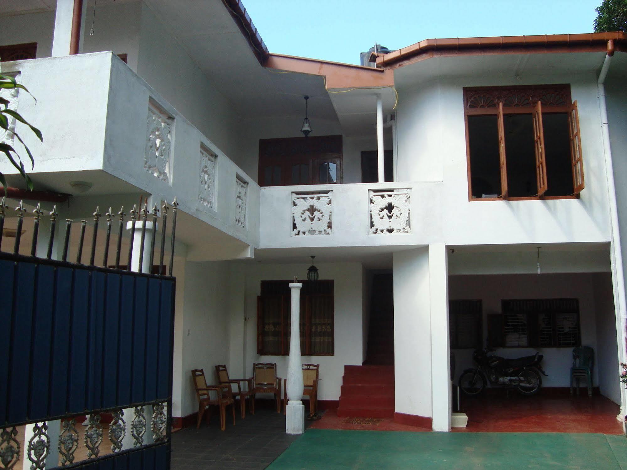 White Villa Bentota Exterior photo